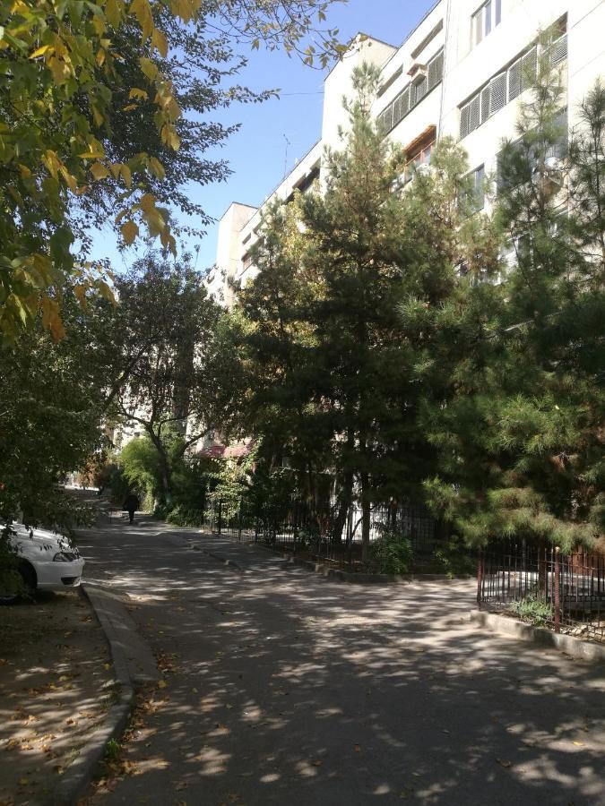 Apartment 2 Bed Room In The Center Апартамент 3-Х Комнатная В Центре Tashkent Exterior photo